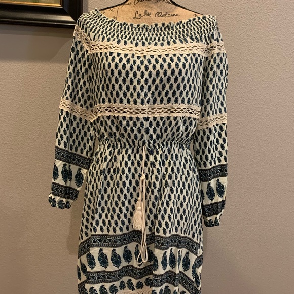 Off Shoulder Patterned Dress by Clay - Picture 8 of 8